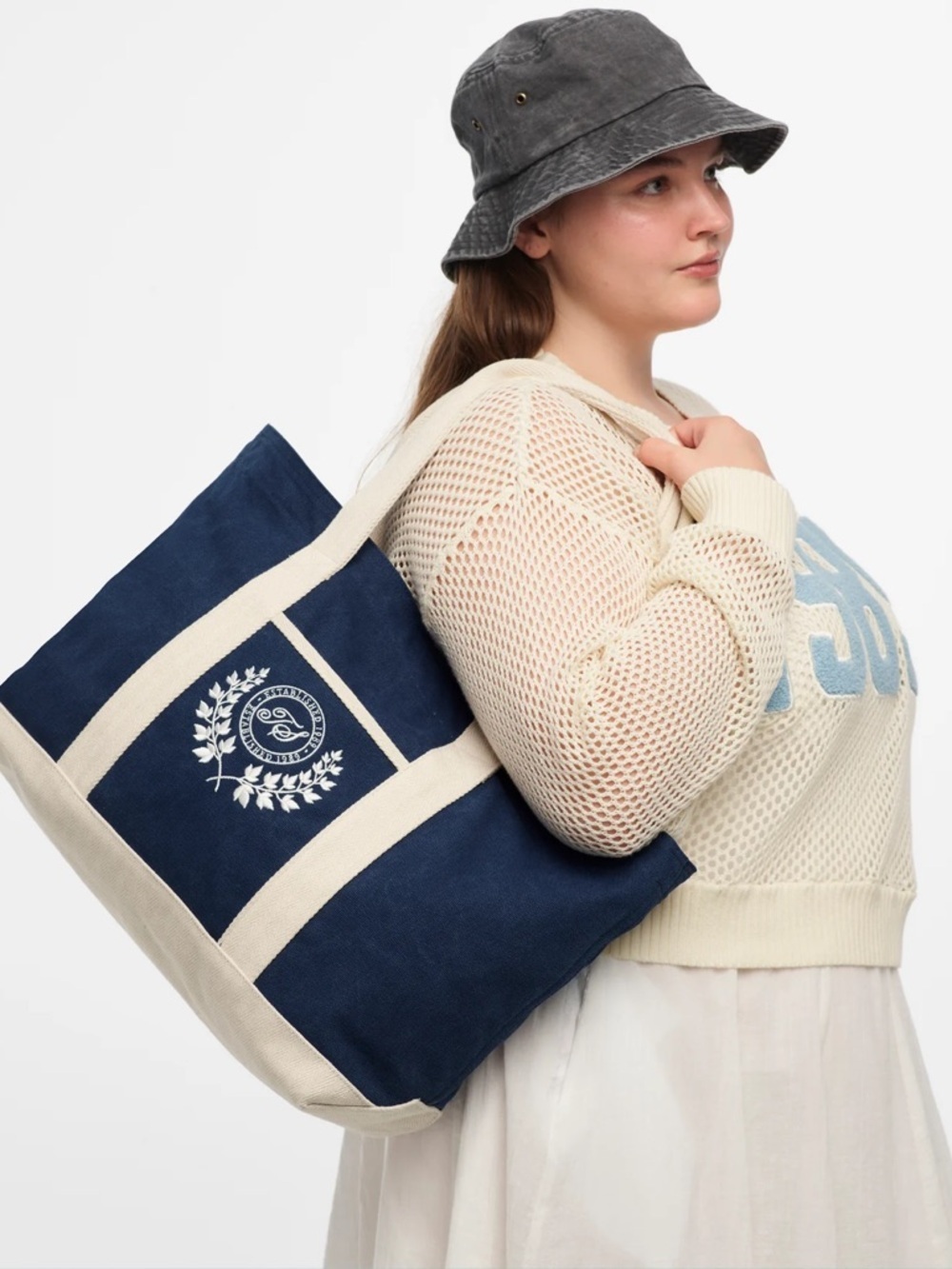 Taylor Swift Crest Washed Navy Beach Tote, NWT - Picture 5 of 9